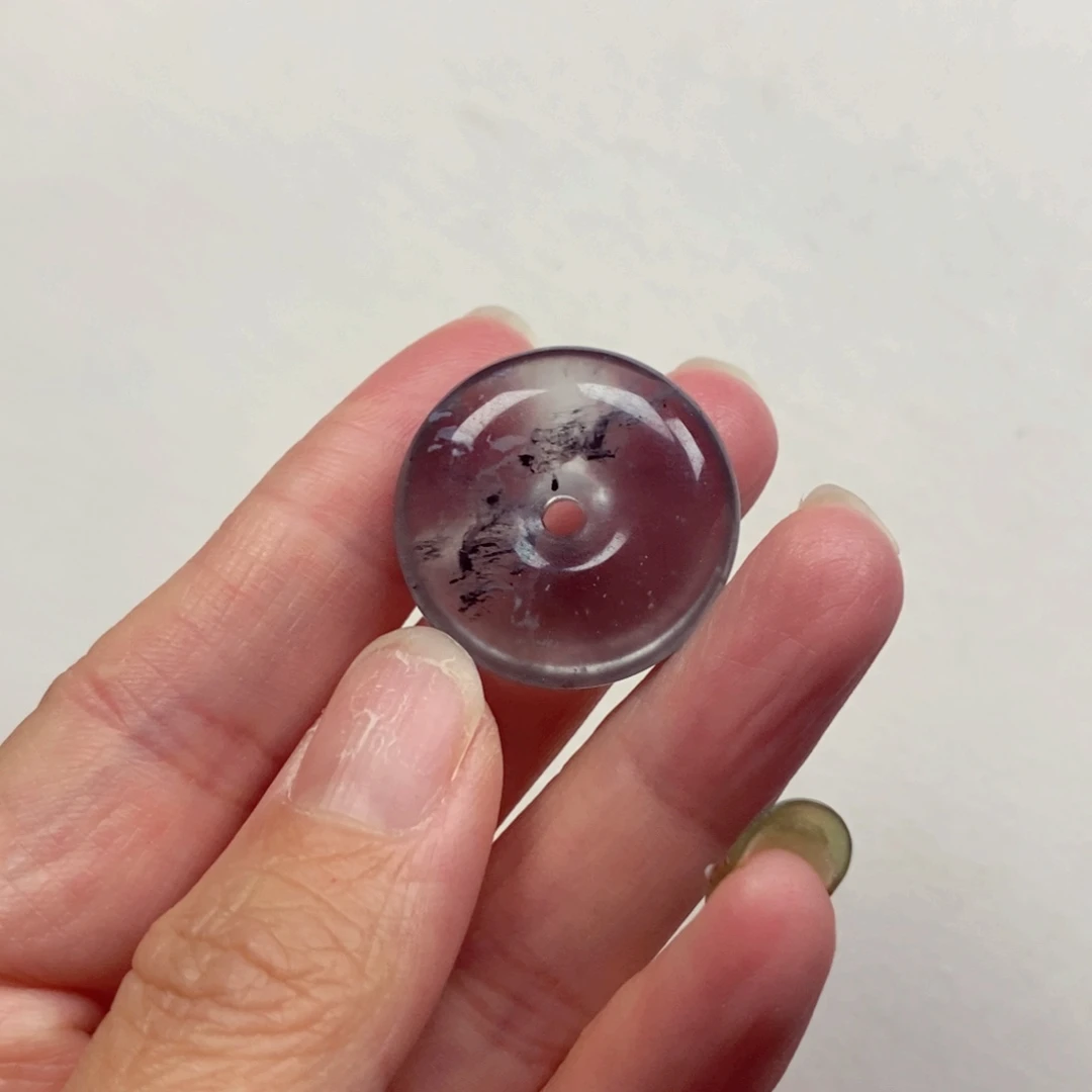 石英质玉未镶嵌颈饰