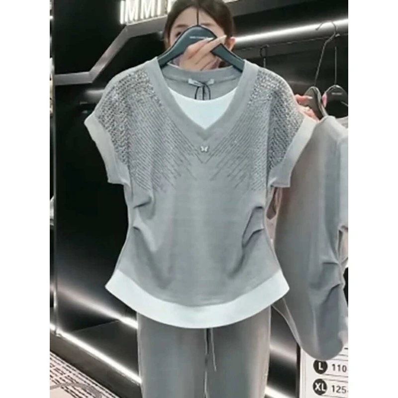时尚休闲显瘦洋气百搭减龄韩版小众设计感蒲恋大码夏烫钻领假两件