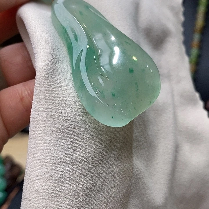 石英质玉挂件未镶嵌