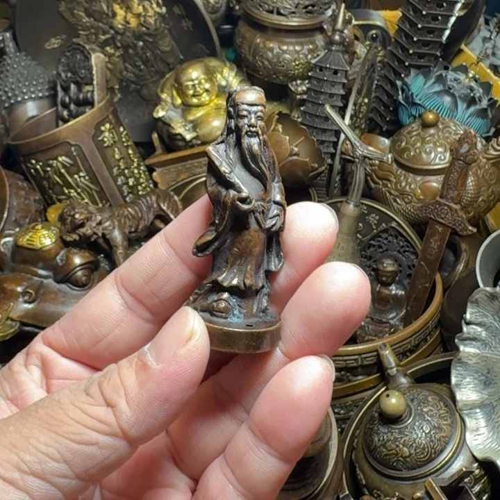 铜器摆件收收藏藏