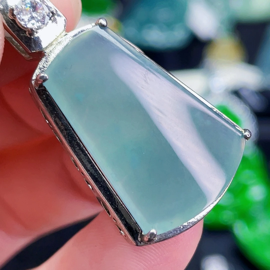 翡翠未镶嵌吊坠(不含链)010