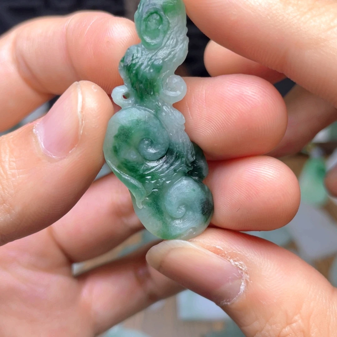 定制翡翠未镶嵌随行如意
