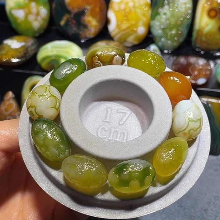 玛瑙/玉髓未镶嵌珠宝奇石