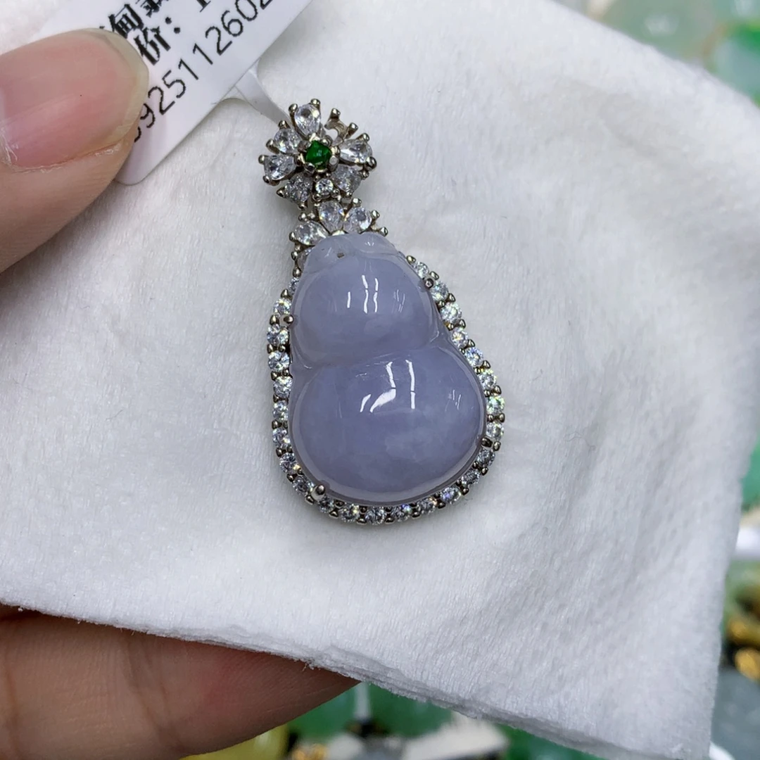 翡翠银S925镶嵌颈饰翡翠