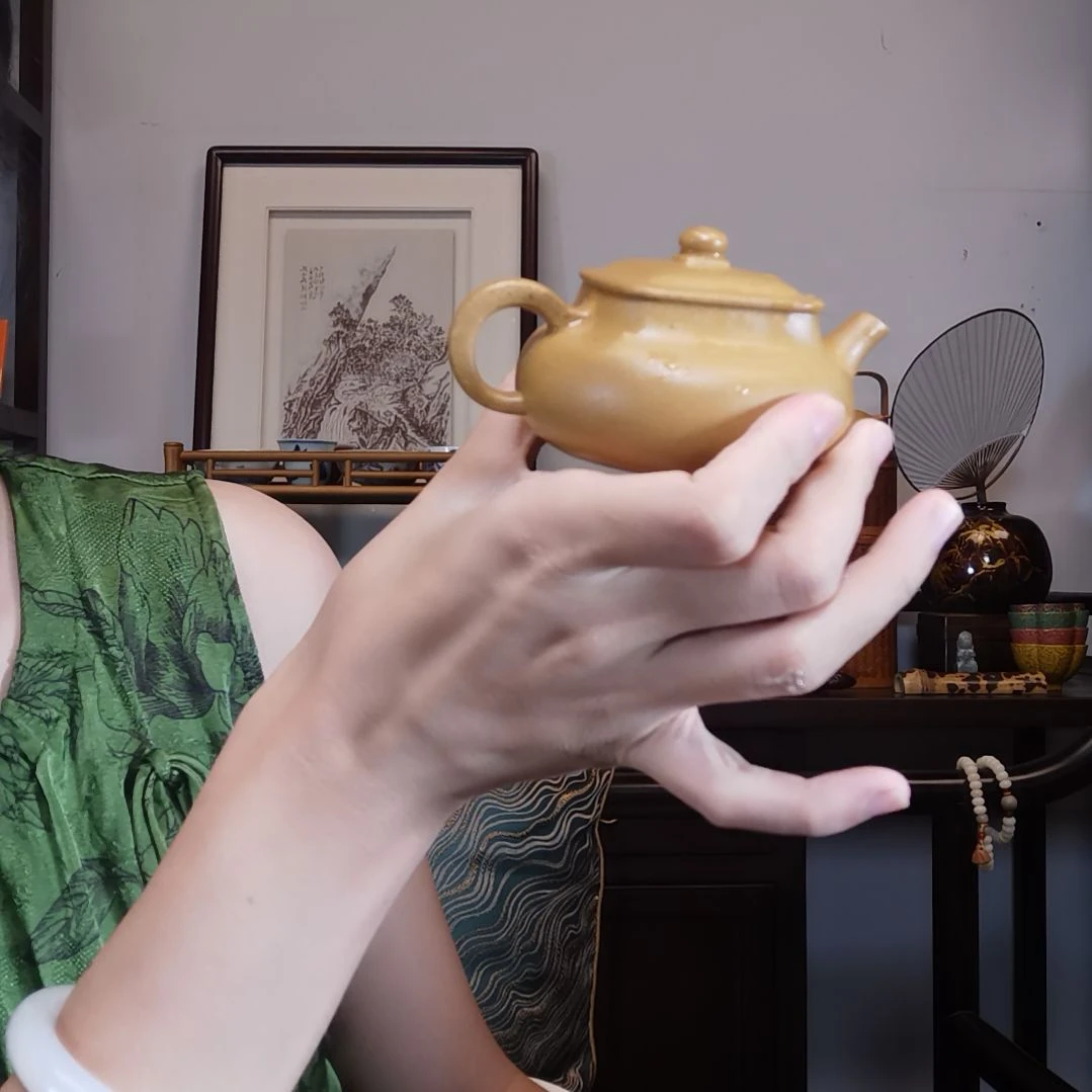 墨***紫砂花盆小四方壶