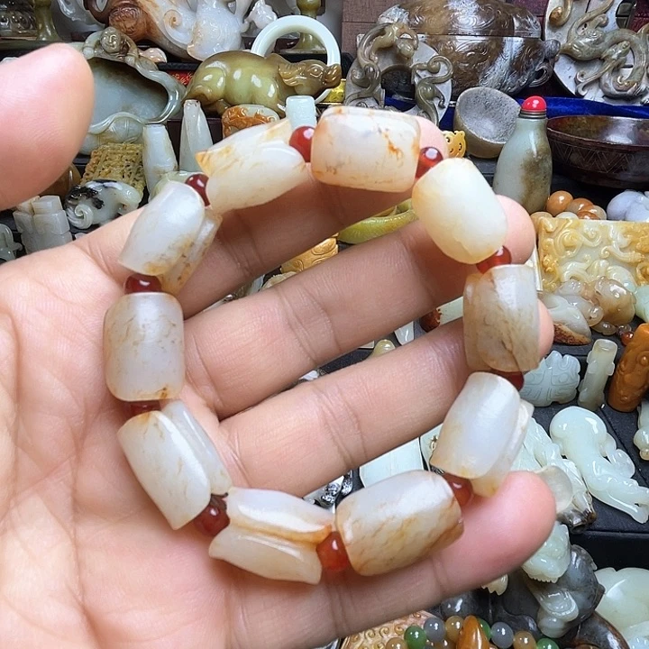 颈饰未镶嵌和田玉