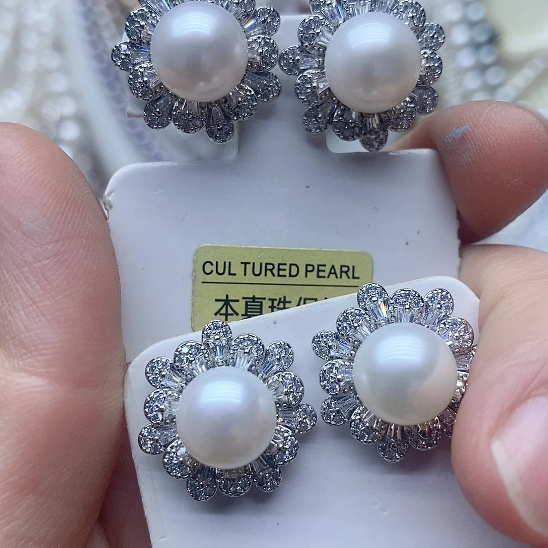 银S925镶嵌耳钉淡水珍珠