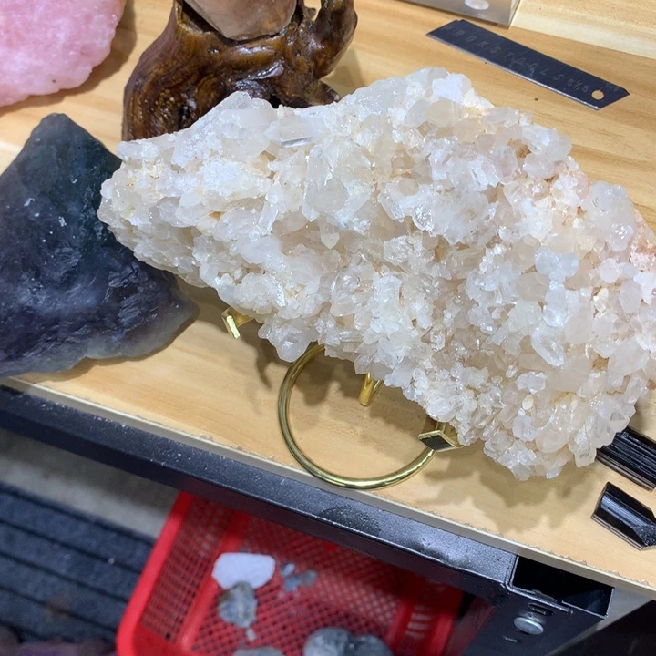 归***屿未镶嵌紫晶大型摆件（非配饰）