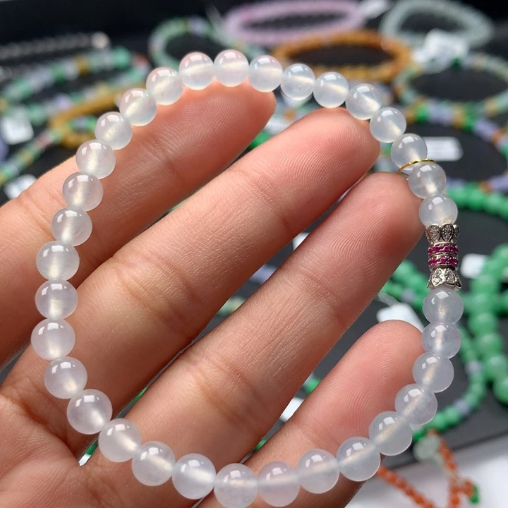 翡翠手镯未镶嵌卡