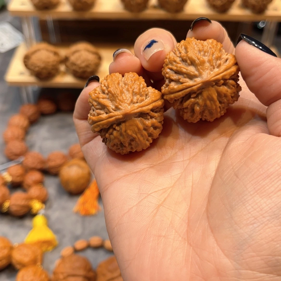 桃核把件玲珑球手捻