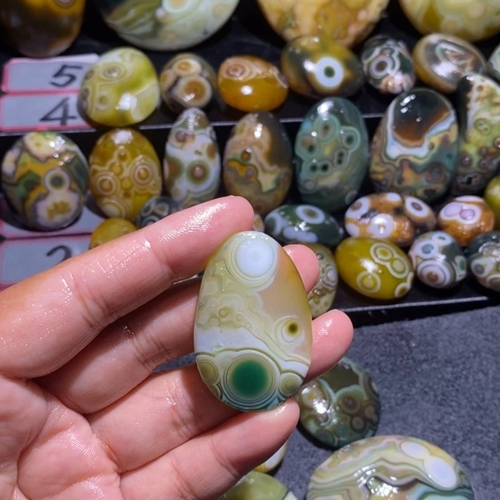 没***薅玛瑙/玉髓未镶嵌珠宝半成品