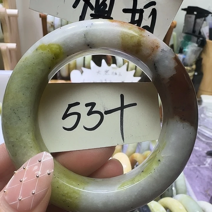 透闪石-蛇纹石玉未镶嵌手镯