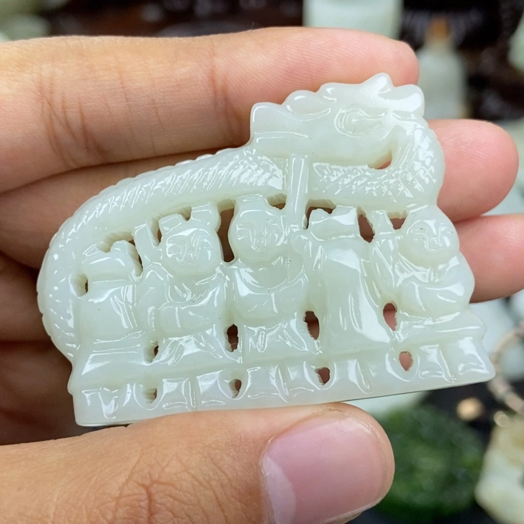 和田玉未镶嵌挂件