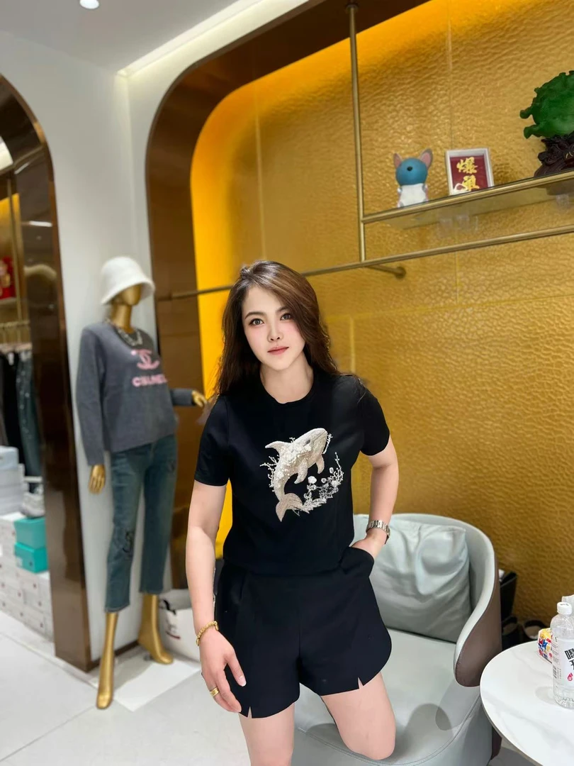 【周伟家】鲸跃一刻~梦幻美丽~手工钉珠百搭白色短袖T恤女直筒上衣