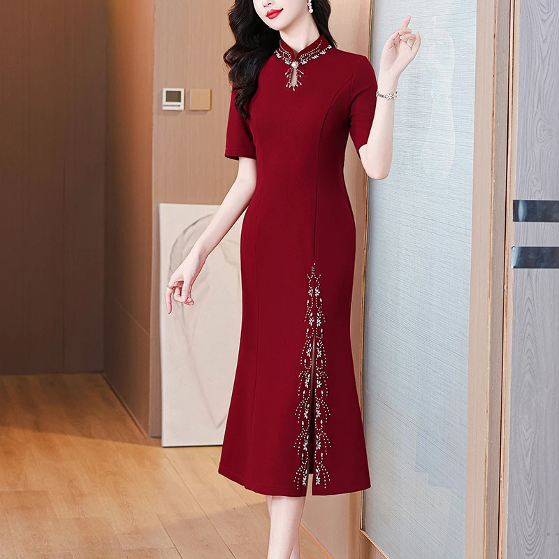 喜妈妈装婚宴礼服2025新款春夏喜婆婆高端高贵显年轻结婚旗袍红色