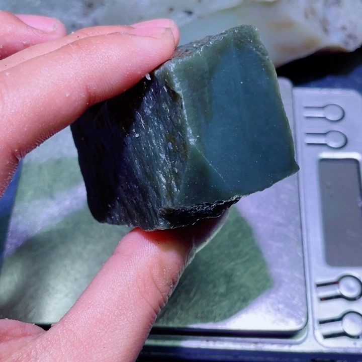 和田玉（糖玉）未镶嵌珠宝半成品