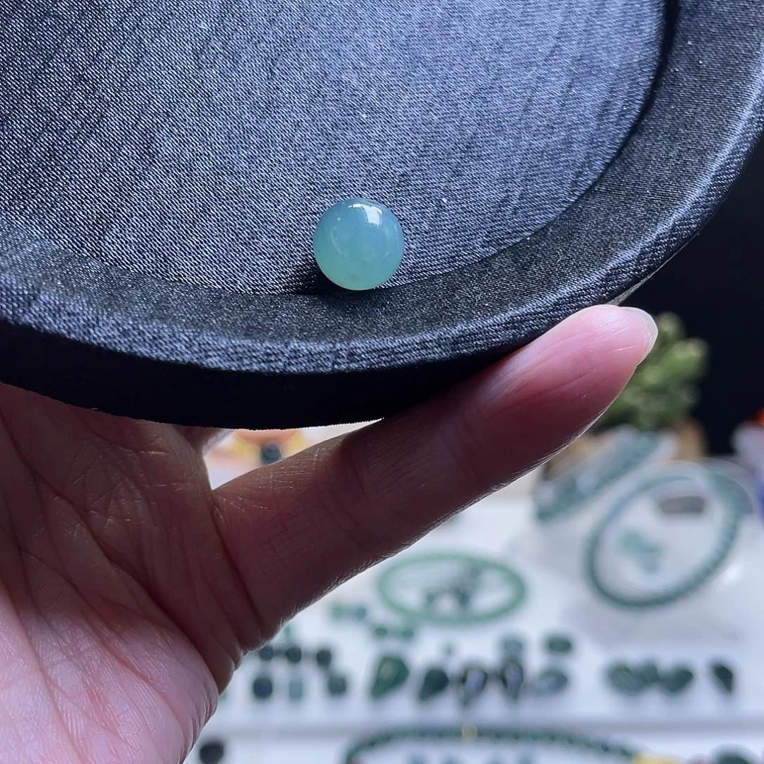 翡翠散珠天然A货翡翠卡9.8圆珠一颗