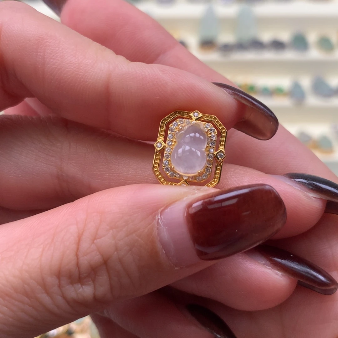 翡翠银S925镶嵌颈饰葫芦