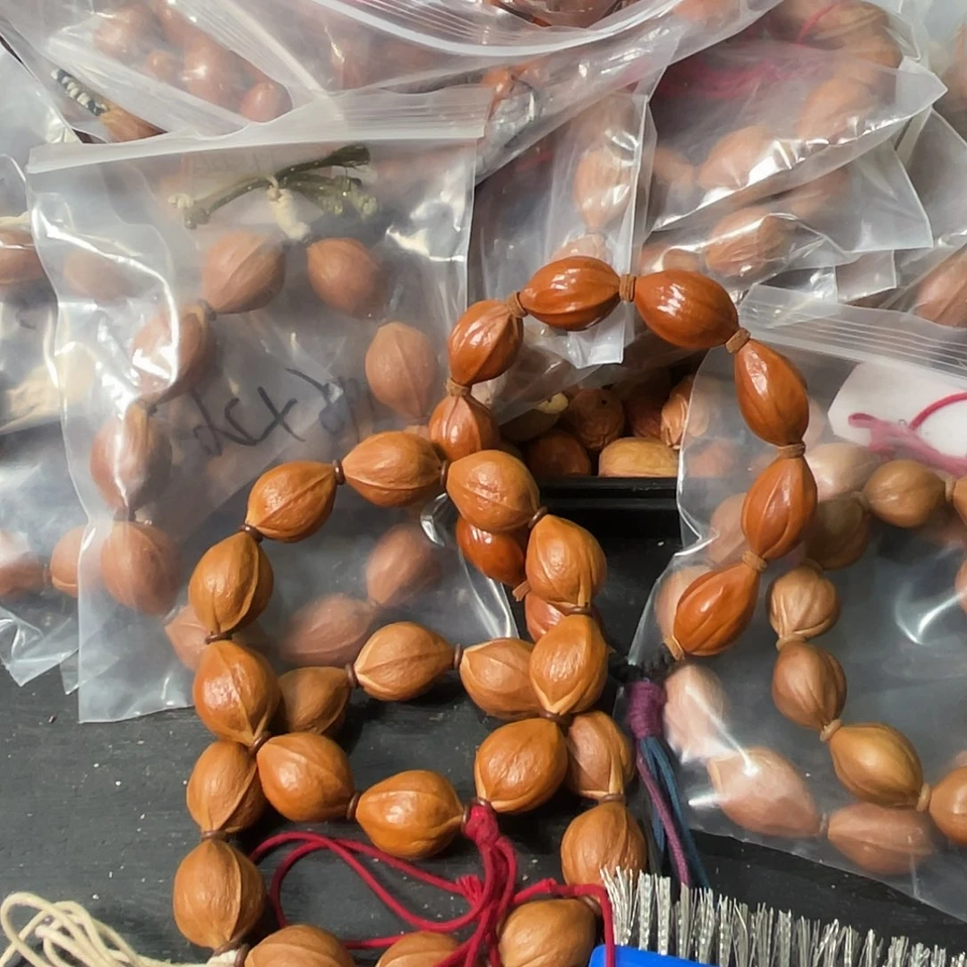 吊坠橄榄核一***啊