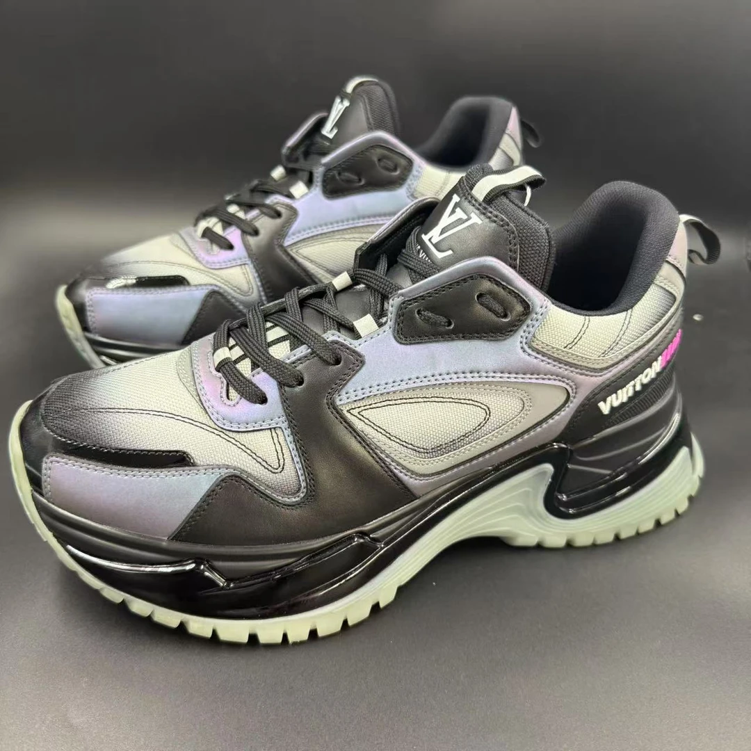 95新 LouisVuitton/路易威登 男士黑炫彩厚底老爹鞋40.5码 los479