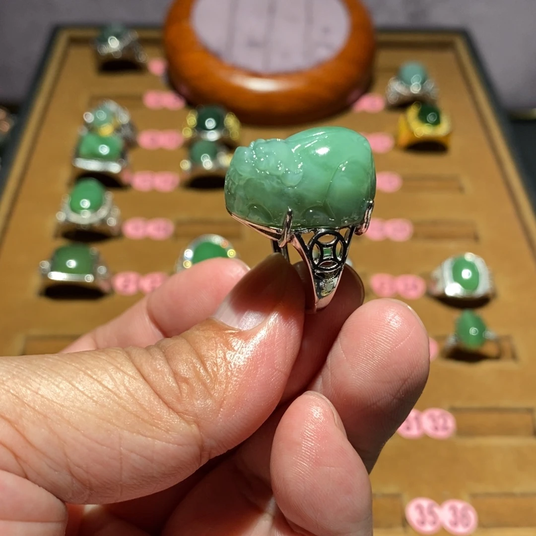 和田玉未镶嵌戒指