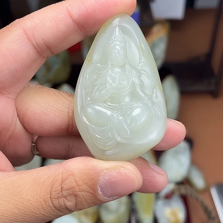 和田玉未镶嵌颈饰