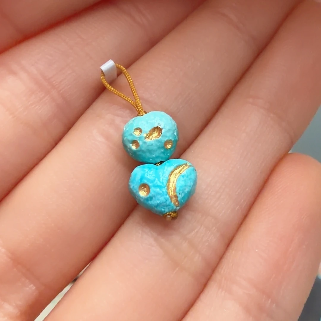 绿松石未镶嵌颈饰