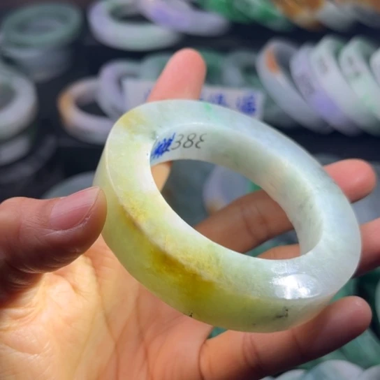 定制翡翠未镶嵌翡翠手镯