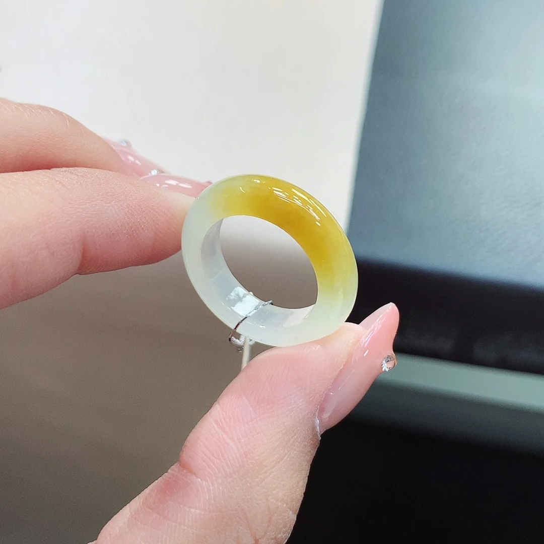 未镶嵌戒指翡翠8.9号