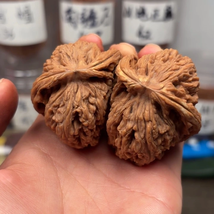吊坠桃核南疆石半壁