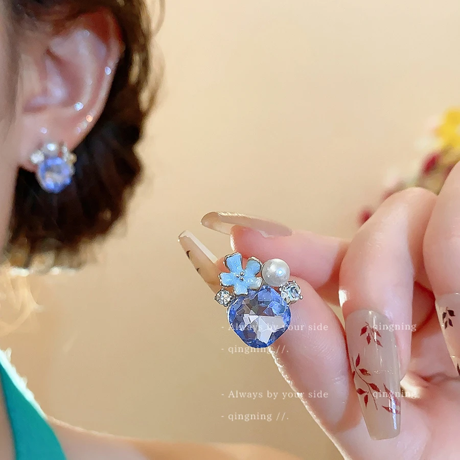 合金仿珍珠耳饰 蓝色闪钻蝴蝶耳钉小众设计耳环2025新款高级耳饰
