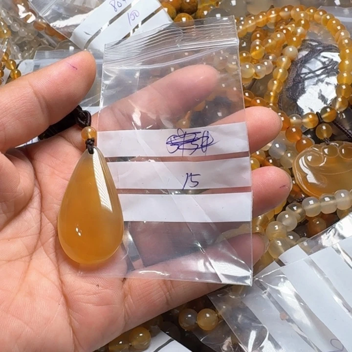 玛瑙/玉髓颈饰未镶嵌郁*香0086