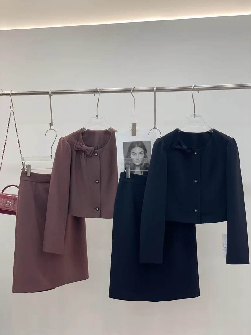 女士精品时尚套装8150