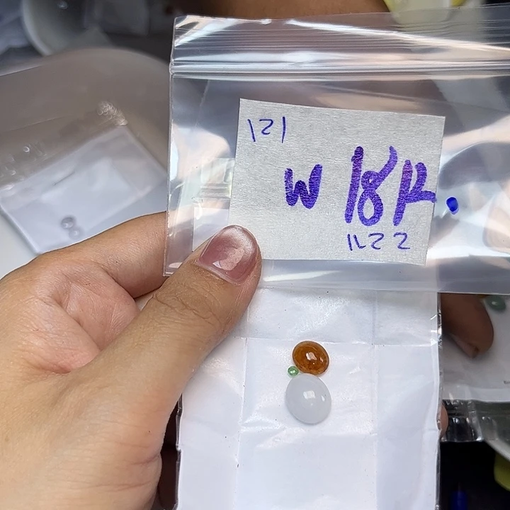 w***j定制翡翠未镶嵌不