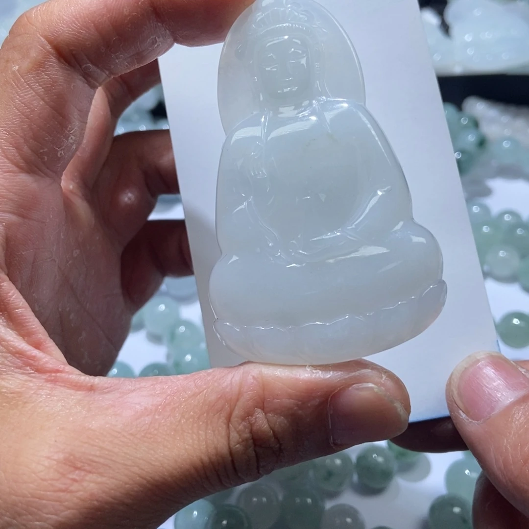 定制翡翠未镶嵌素衣观音
