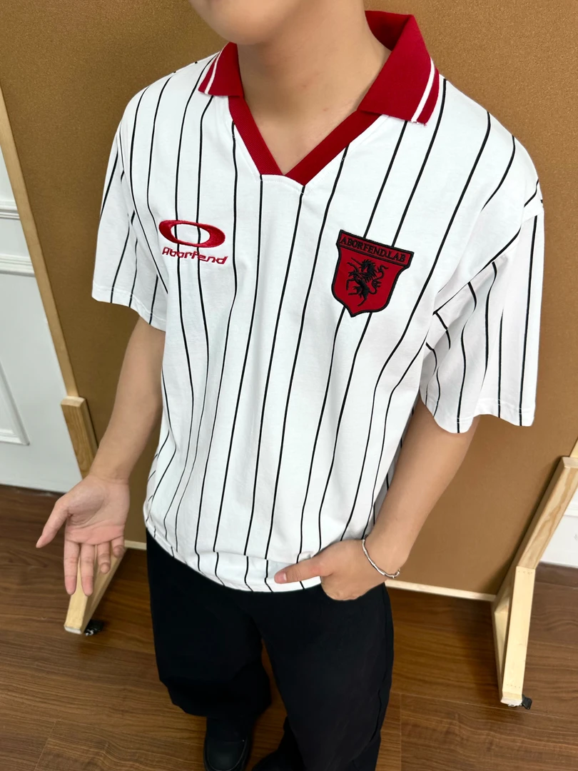 BeOurRule 复古徽章刺绣Blokecore条纹球衣短袖运动风T恤男女春夏