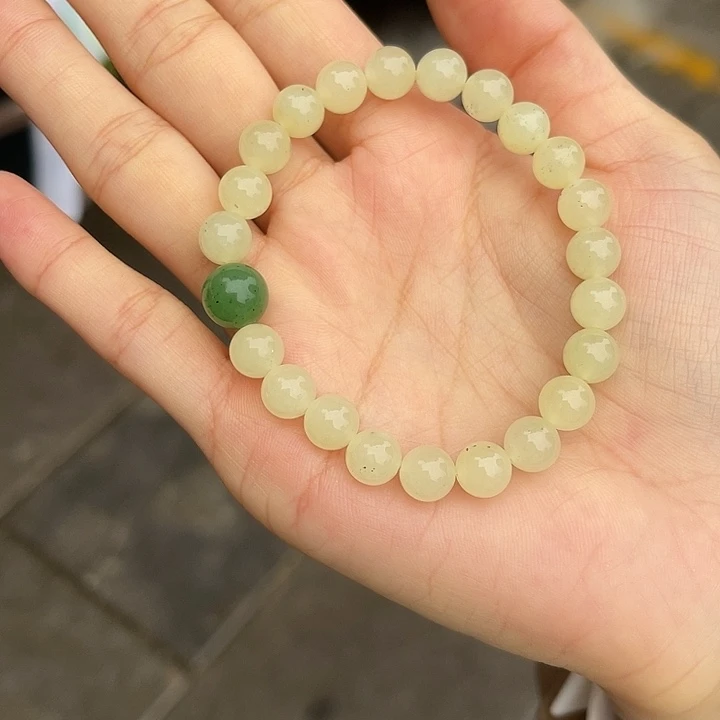 和田玉未镶嵌手串