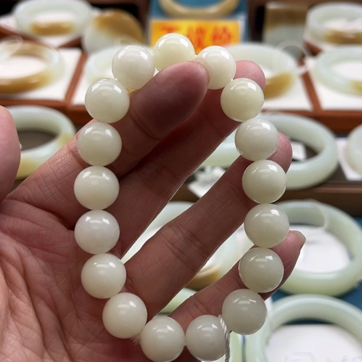 和田玉手链未镶嵌随**欲