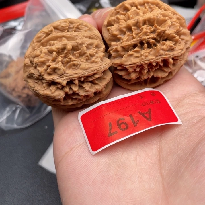 吊坠文玩核桃核桃