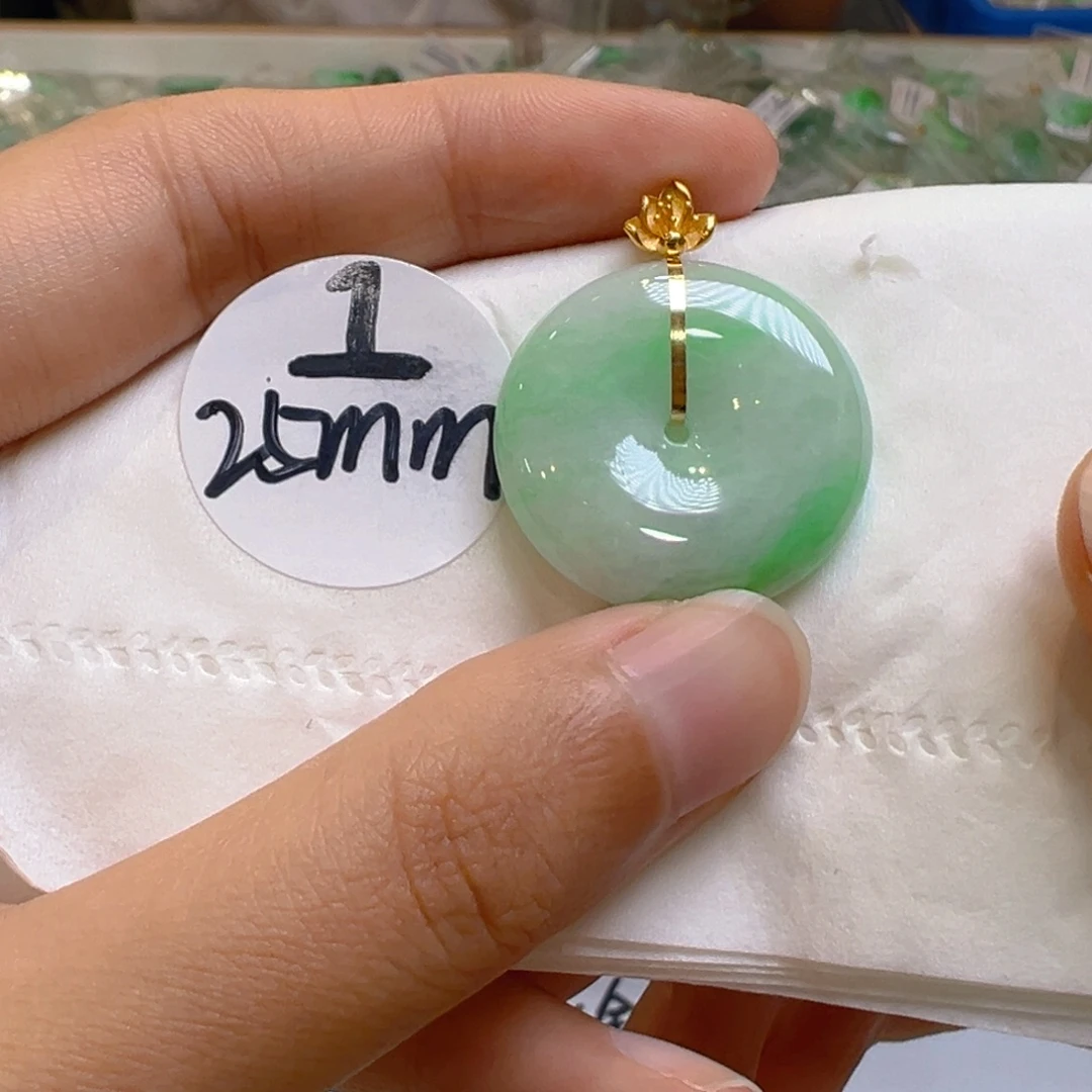 吊坠(不含链)18K金镶嵌翡翠