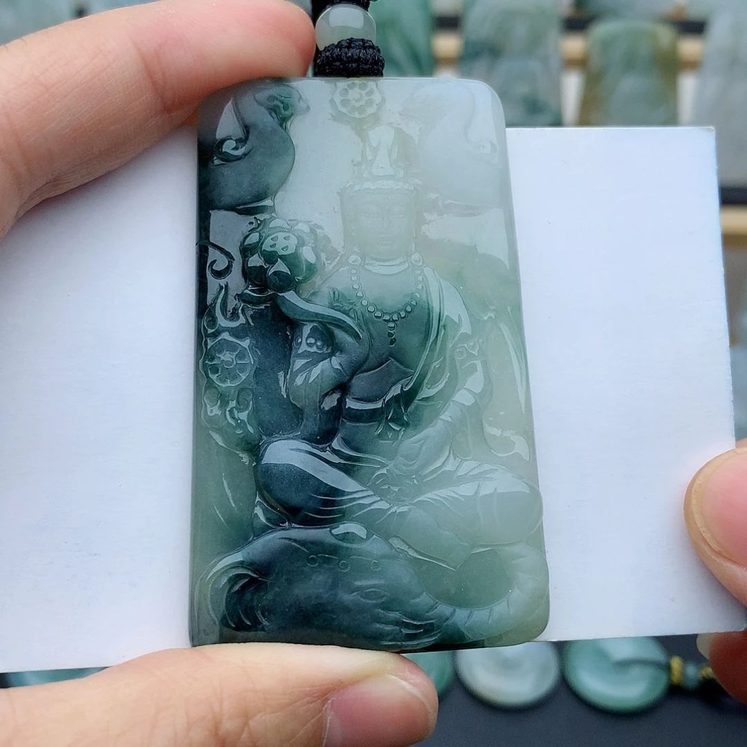 翡翠未镶嵌颈饰普贤