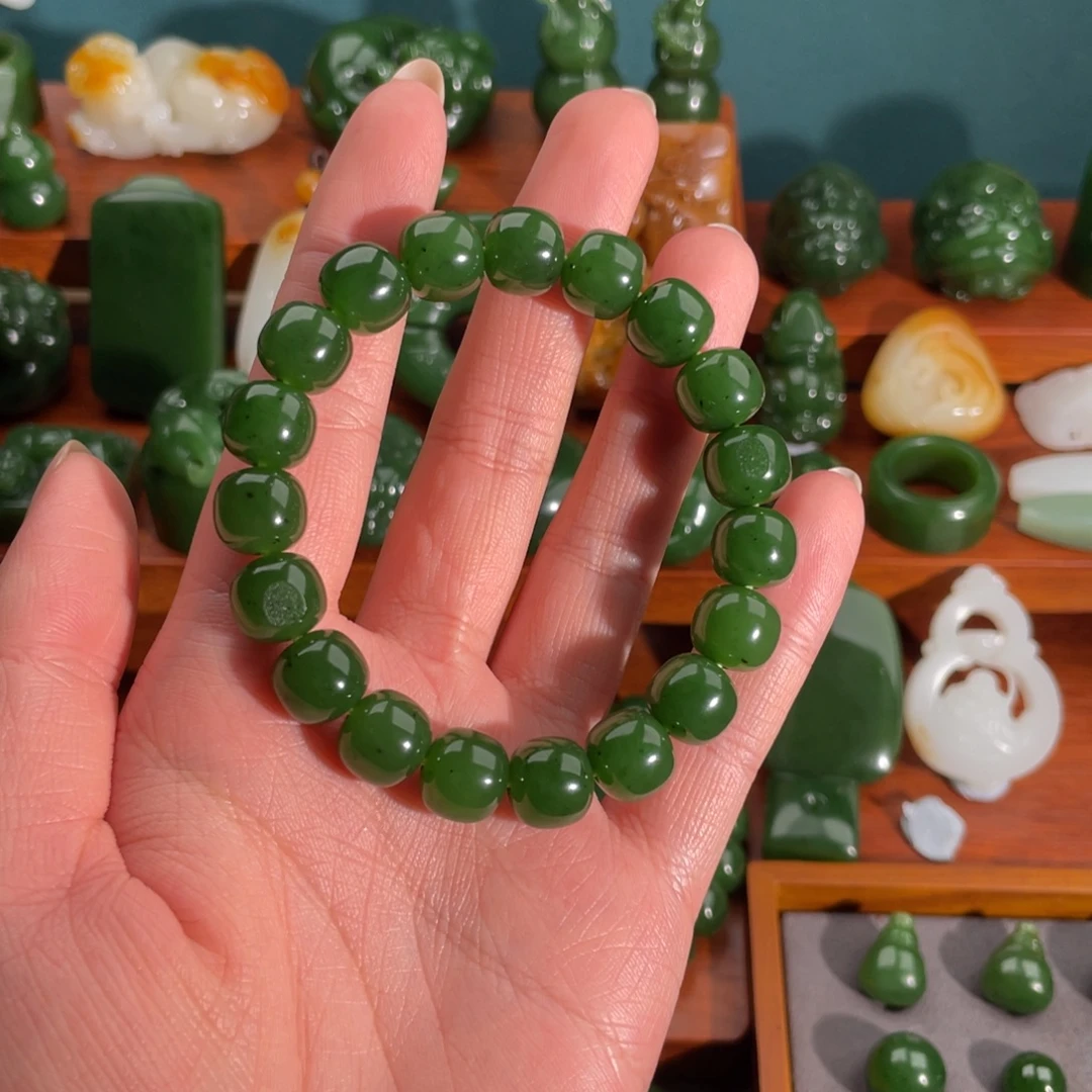 狂***1和田玉未镶嵌颈饰