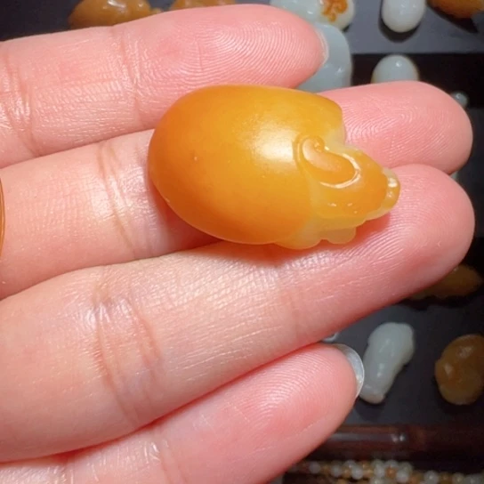 和田玉未镶嵌颈饰阿*