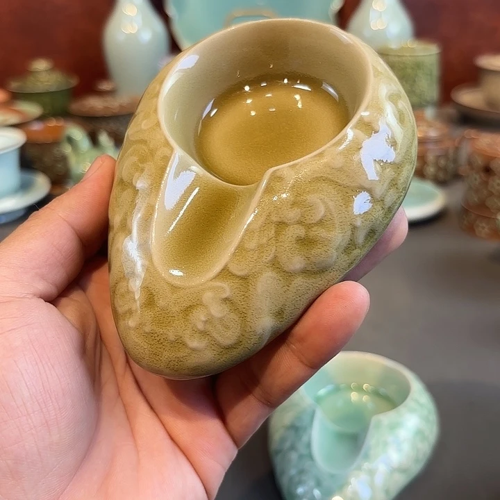 瓷片龙泉青瓷福利青瓷