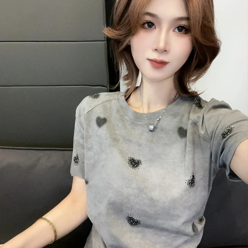 高含棉时尚扎染爱心烫钻短袖t恤女2025夏季新款修身显瘦圆领上衣