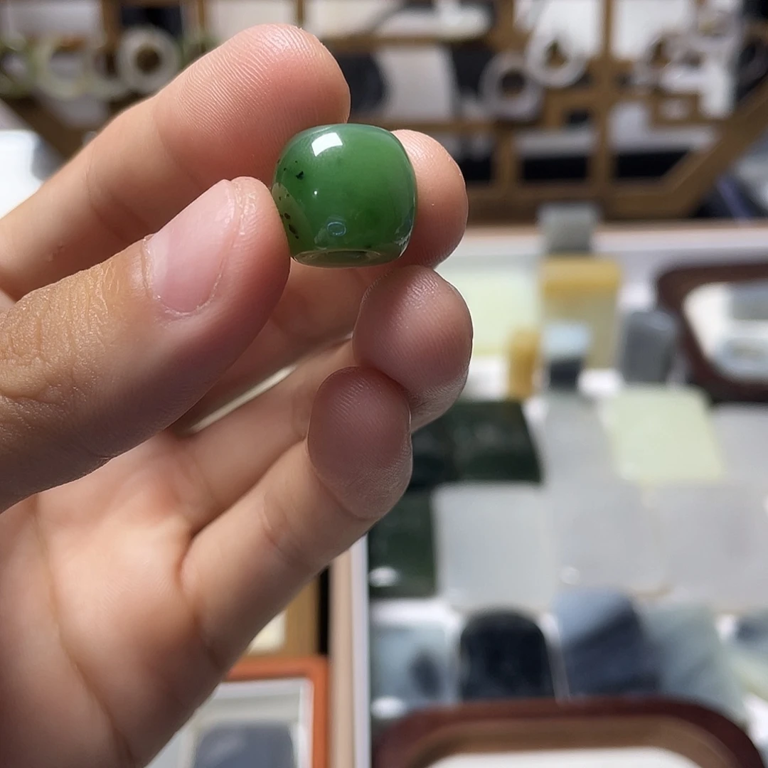 游***鱼颈饰未镶嵌和田玉