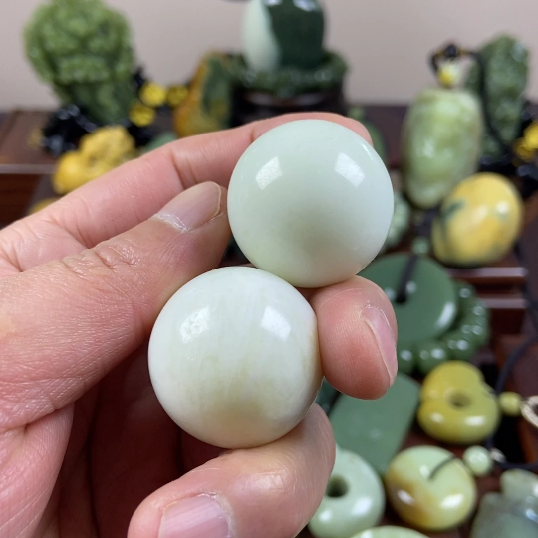 蛇纹石玉未镶嵌手把件