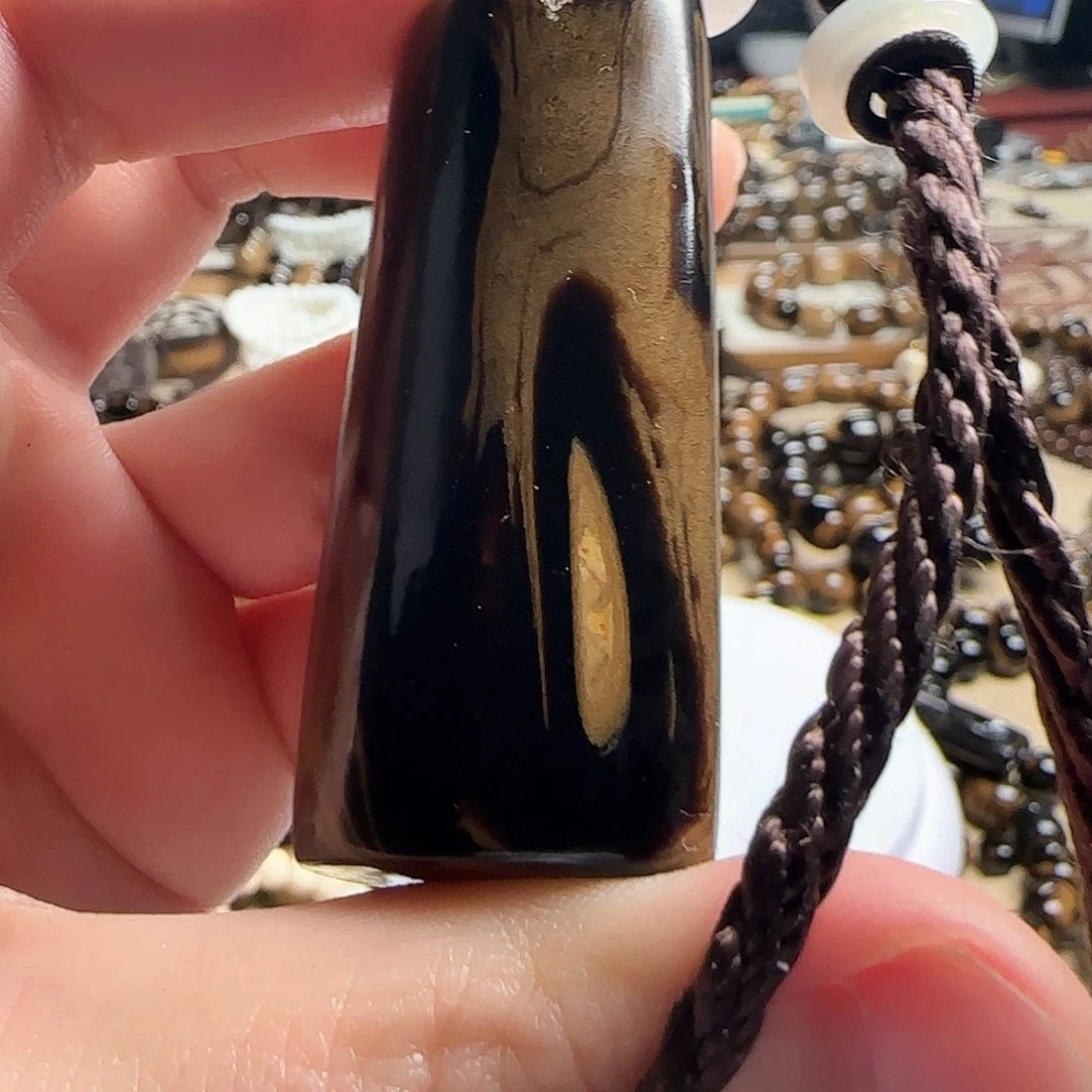 泥塑海柳手把件毕业