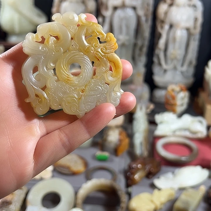 和田玉（糖玉）未镶嵌挂件