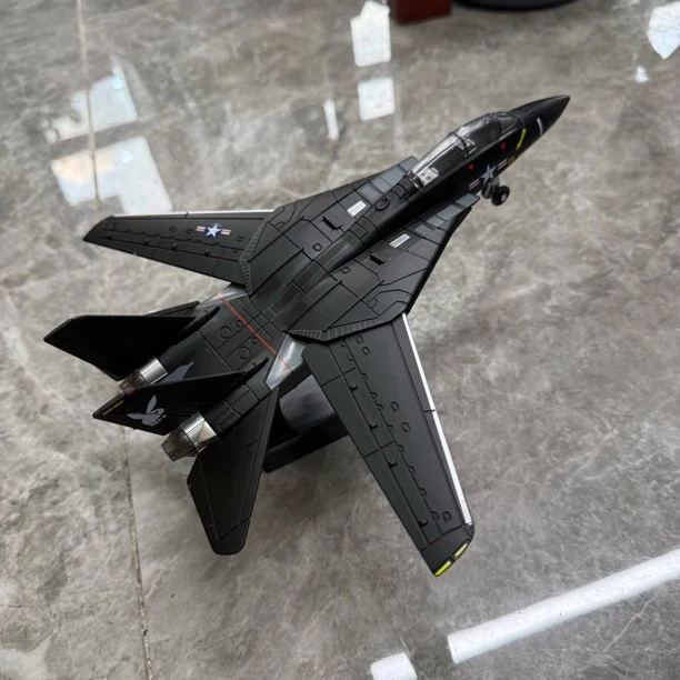 【F14黑猫雄猫战斗机拼装模型】1:72比例，ABS工程塑料材，自己拼装